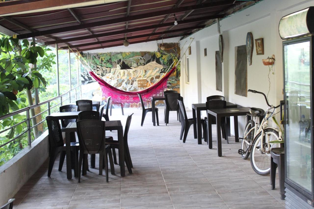 Hostal Alto De La Montana Минка Екстериор снимка