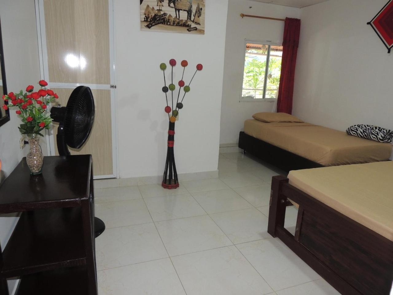 Hostal Alto De La Montana Минка Екстериор снимка