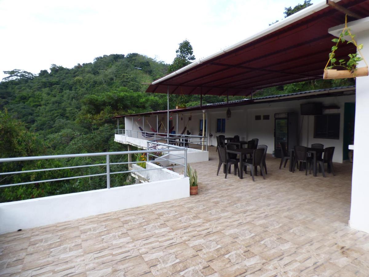Hostal Alto De La Montana Минка Екстериор снимка