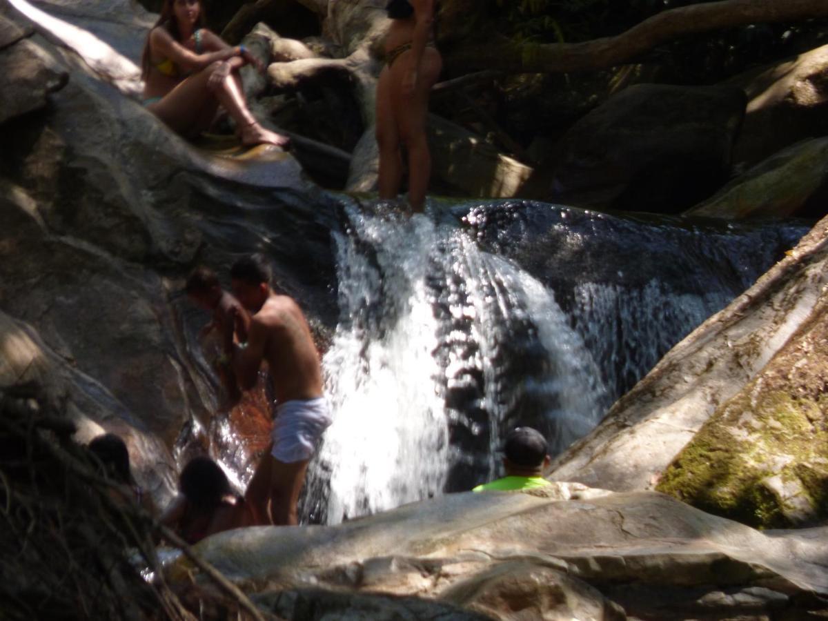 Hostal Alto De La Montana Минка Екстериор снимка