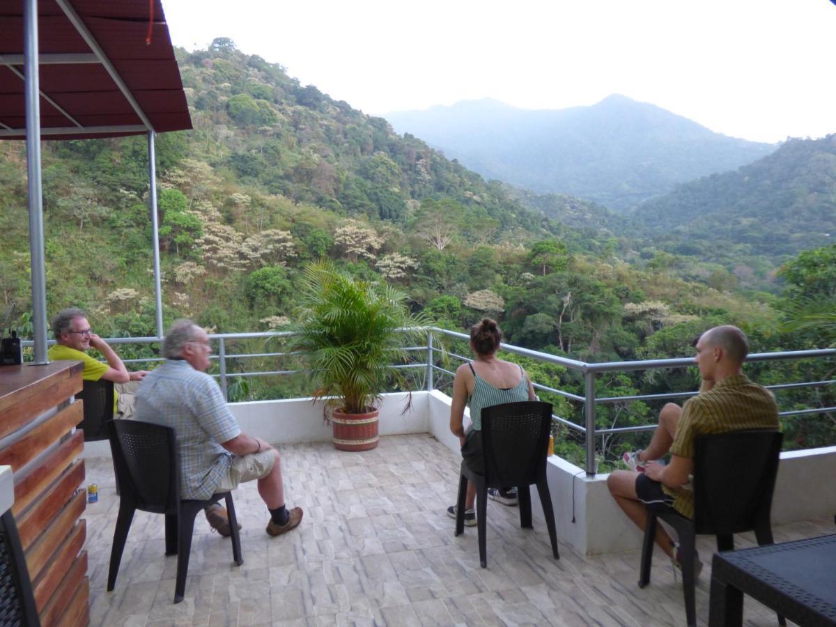 Hostal Alto De La Montana Минка Екстериор снимка